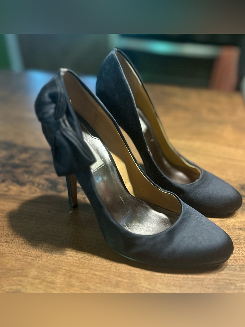 Badgley Mischka Satin Bow Pumps